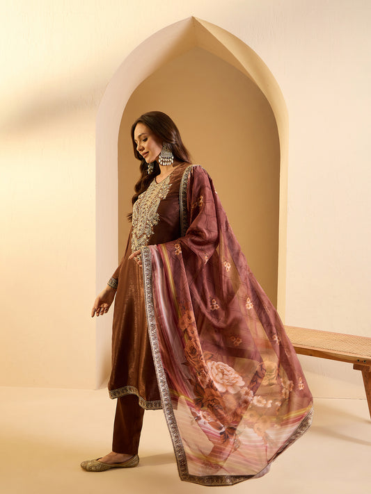 Women Paisley Yoke Design Regular Velvet Kurta with Trousers & With Dupatta