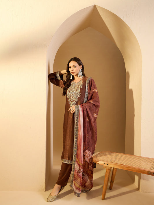 Women Paisley Yoke Design Regular Velvet Kurta with Trousers & With Dupatta