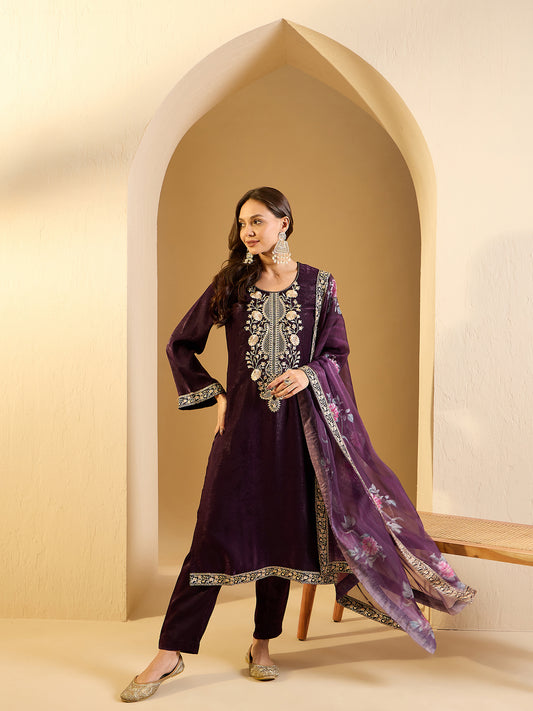 Women Floral Yoke Design Regular Velvet Kurta with Trousers & With Dupatta