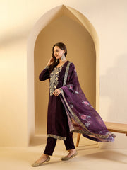 Women Floral Yoke Design Regular Velvet Kurta with Trousers & With Dupatta