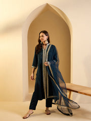 Floral Embroidered Mandarin Collar Velvet Kurta With Trouser And Dupatta