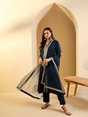 Floral Embroidered Mandarin Collar Velvet Kurta With Trouser And Dupatta