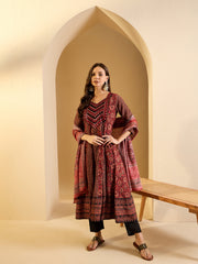 Women Floral Embroidered Pleated Sequinned Kurta with Trousers & With Dupatta