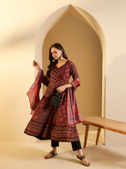 Women Floral Embroidered Pleated Sequinned Kurta with Trousers & With Dupatta