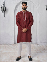 Ethnic Motifs Yoke Design Mandarin Collar Straight Kurta