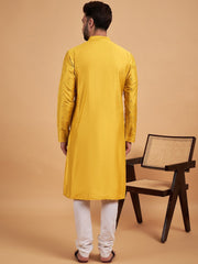 Floral Embroidered Mandarin Collar Straight Kurta