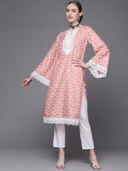 Women Pink Floral Printed Flared Sleeves Thread Work Kurta