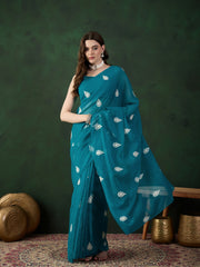 Ethnic Motifs Embroidered Saree With Blouse Piece