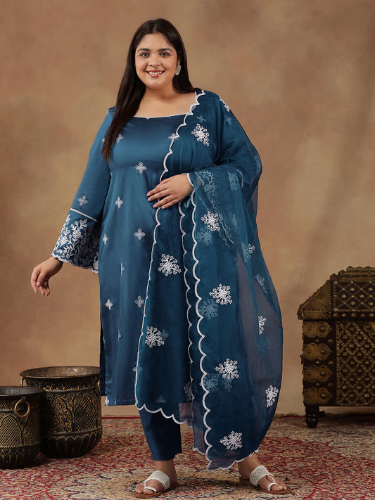 Floral Embroidered Regular Gotta Patti Straight Kurta With Trousers & Dupatta