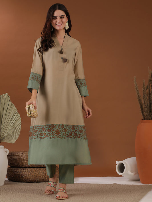 Floral Embroidered Straight Kurta with Trousers