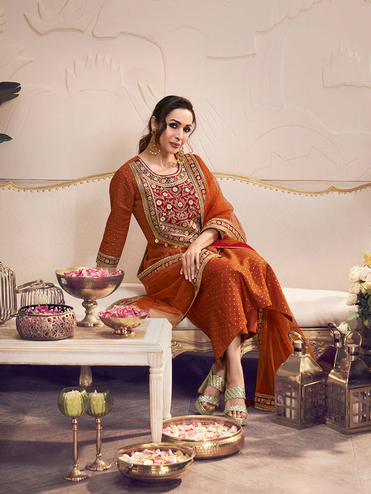 Malaika Arora Women Floral Embroidered Regular Thread Work Kurta with Trousers & With Dupatta