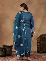 Floral Embroidered Regular Gotta Patti Straight Kurta With Trousers & Dupatta