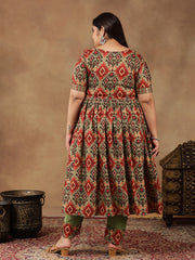 Women Ethnic Motifs Printed Pleated Sequinned Kurta with Trousers