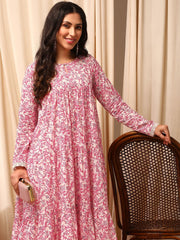 Off white Women Floral Printed Tiered Kurta with Trousers