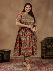 Women Ethnic Motifs Printed Pleated Sequinned Kurta with Trousers