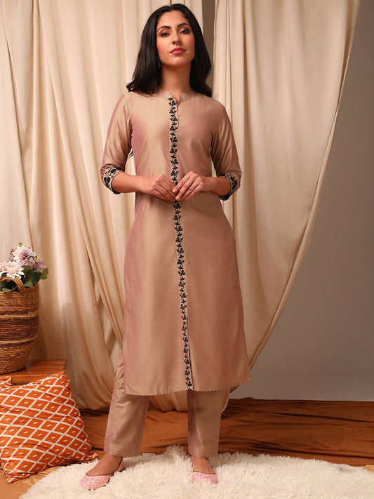 Peach Women Floral Yoke Design High Slit Thread Work Kurta with Trousers