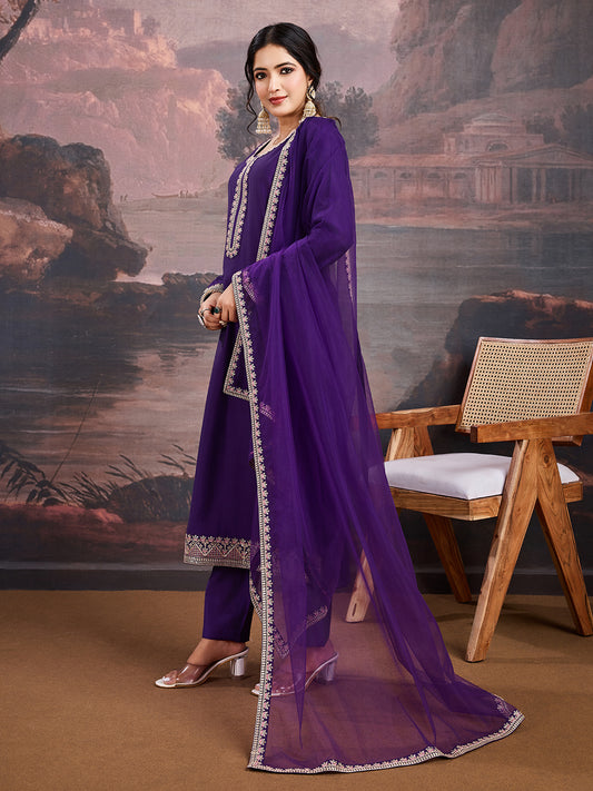 Floral Embroidered Round Neck Kurta Trousers With Dupatta