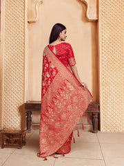 Woven Design Saree With Blouse Piece