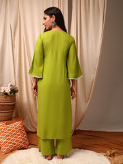 Green Women Regular Kurta with Trousers