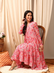 Pink Women Floral Printed Tiered Kurta with Trousers