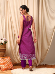 Women Purple Floral Embroidered Regular Thread Work Kurta with Trousers & With Dupatta