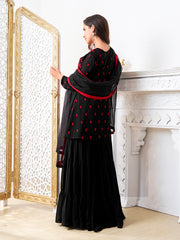 Women Floral Embroidered Regular Thread Work Kurta with Sharara & With Dupatta