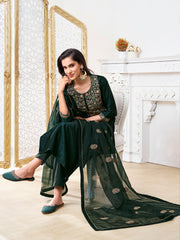 Women Floral Yoke Design Regular Sequinned Velvet Kurta with Trousers & With Dupatta