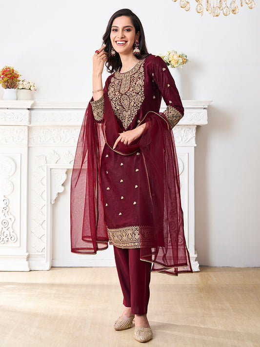 Women Floral Embroidered Regular Sequinned Velvet Kurta with Trousers & With Dupatta