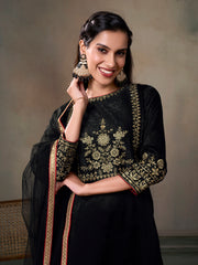 Ethnic Motifs Embroidered Velvet Kurta With Trousers & Dupatta