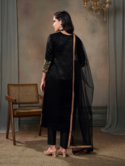 Ethnic Motifs Embroidered Velvet Kurta With Trousers & Dupatta