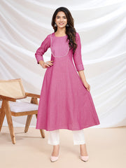 Geometric Woven Design Round Neck Three-Quarter Sleeves Kurta