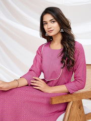 Geometric Woven Design Round Neck Three-Quarter Sleeves Kurta