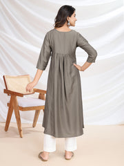 Geometric Embroidered Round Neck Three-Quarter Sleeves Kurta