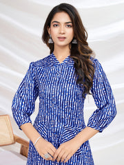 Abstract Printed V-Neck Three-Quarter Sleeves Straight Kurta