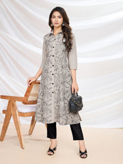 Floral Embroidered Shirt Collar Three-Quarter Sleeves Kurta