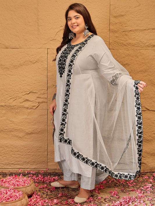 Plus Size Floral Embroidered Kurta With Trousers & Dupatta