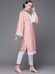 Women Pink Floral Printed Flared Sleeves Thread Work Kurta