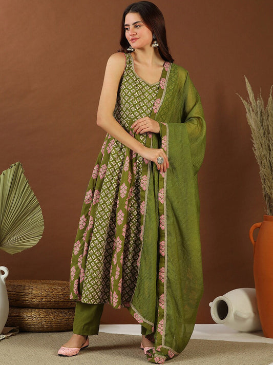 Women Green Floral Printed Empire Gotta Patti Pure Cotton Kurta with Trousers & With Dupatta