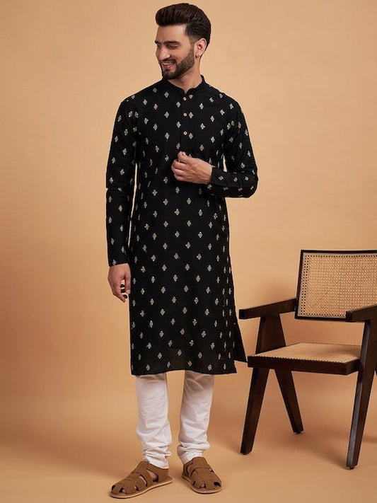 BlackEthnic Motifs Embroidered Thread Work Silk Kurta - Inddus.com