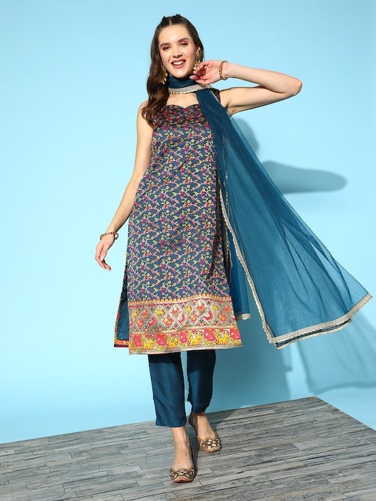 Ethnic Motifs Gotta Patti Kurta With Trousers & With Dupatta - Inddus.com