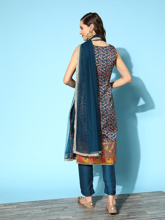 Ethnic Motifs Gotta Patti Kurta With Trousers & With Dupatta - Inddus.com