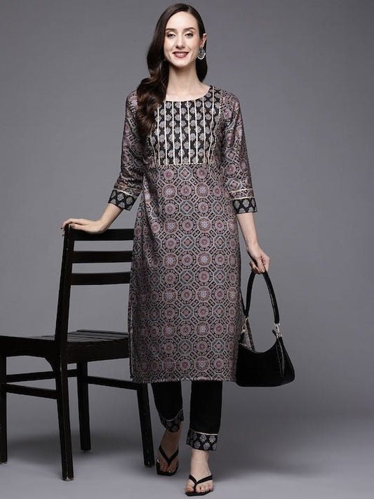 Ethnic Motifs Printed Gotta Patti Kurta with Trousers - Inddus.com