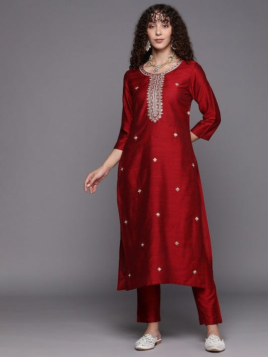 Ethnic Motifs Yoke Design Kurta with Trousers - Inddus.com