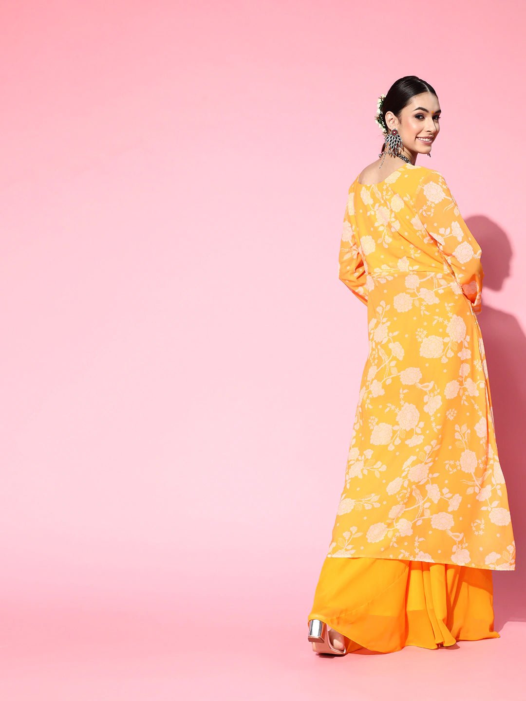 Floral Poly-Georgette Sweetheart Neck Kurta Set - Inddus.com