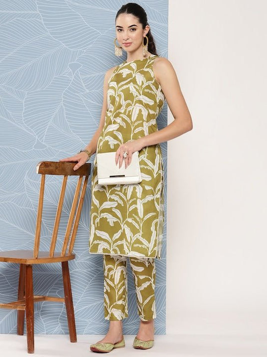 Floral Printed Kurta With Trousers - Inddus.com