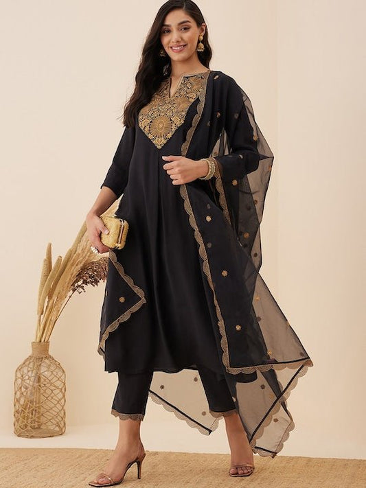 Floral Yoke Design Regular Chanderi Cotton Kurta With Trousers & Dupatta - Inddus.com