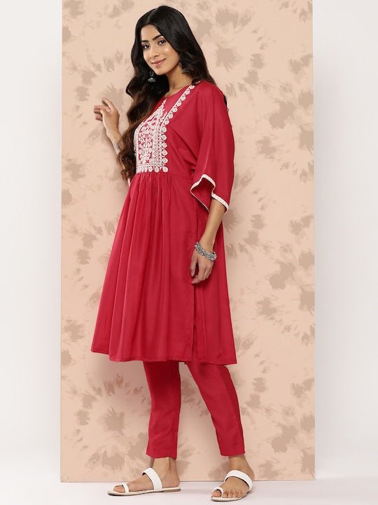 Floral Yoke Design Regular Thread Work Kurta With Trousers - Inddus.com