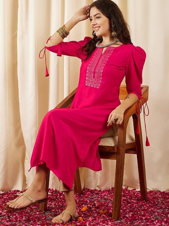 Magenta Floral Yoke Designed Regular Thread Work Straight Kurta - Inddus.com