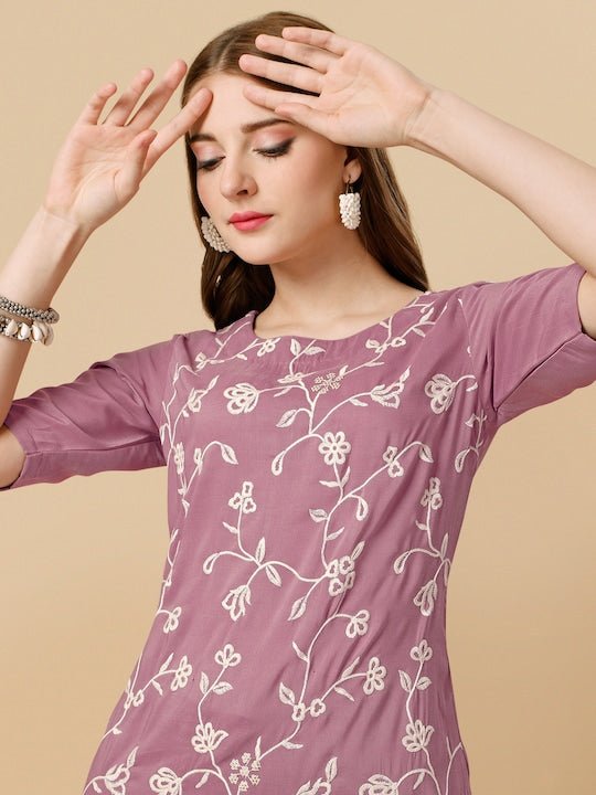 Mauve & White Floral Embroidered Regular Thread Work Kurta & Trousers With Dupatta - Inddus.com