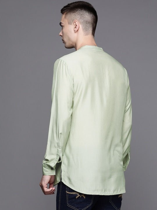 Men Solid Pastels Kurta - Inddus.com